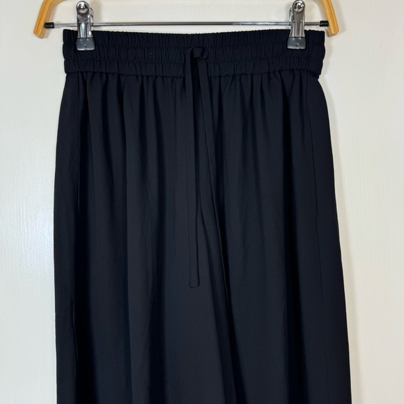 Aritzia Babaton Luiz Wide Leg Culottes - Picture 4 of 8
